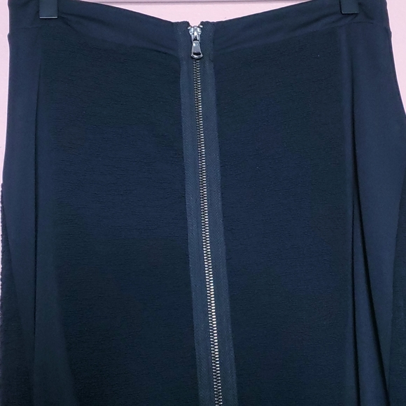 La Pina By David Helwani LaPina Cara Pencil Skirt in Black - Picture 9 of 12